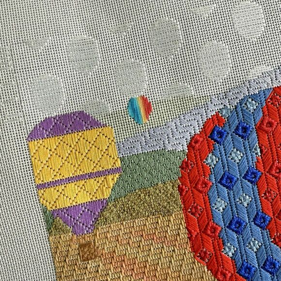Unfinished 2018 Needlepoint Hot Air Balloons Rainbow 7x7" American Guild Seminar - Picture 5 of 12